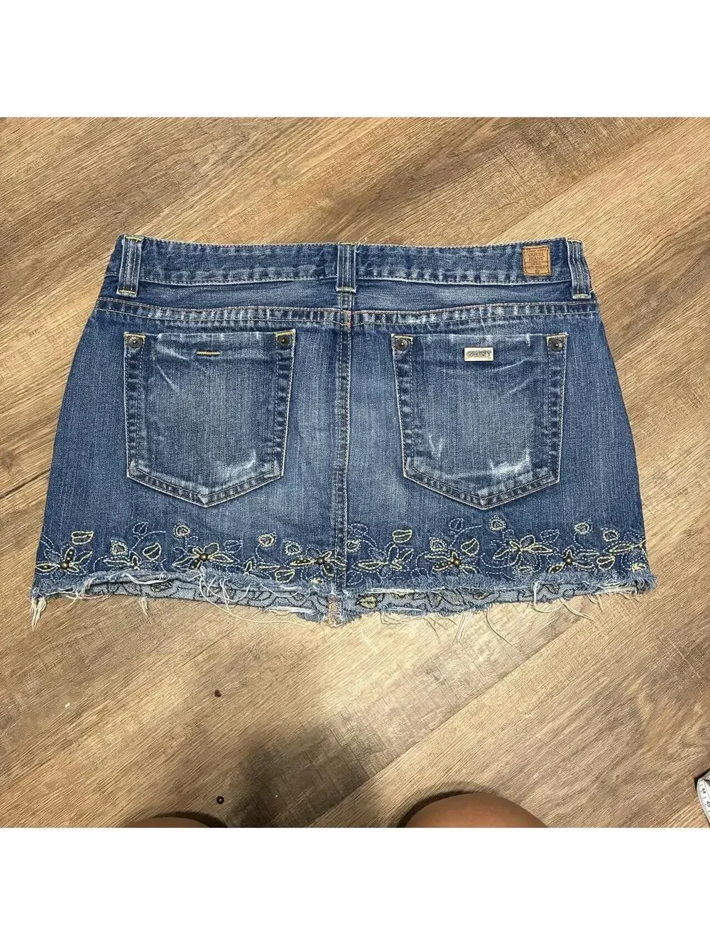 Vintage Y2K Guess Embroidered Denim Mini Skirt Size 31